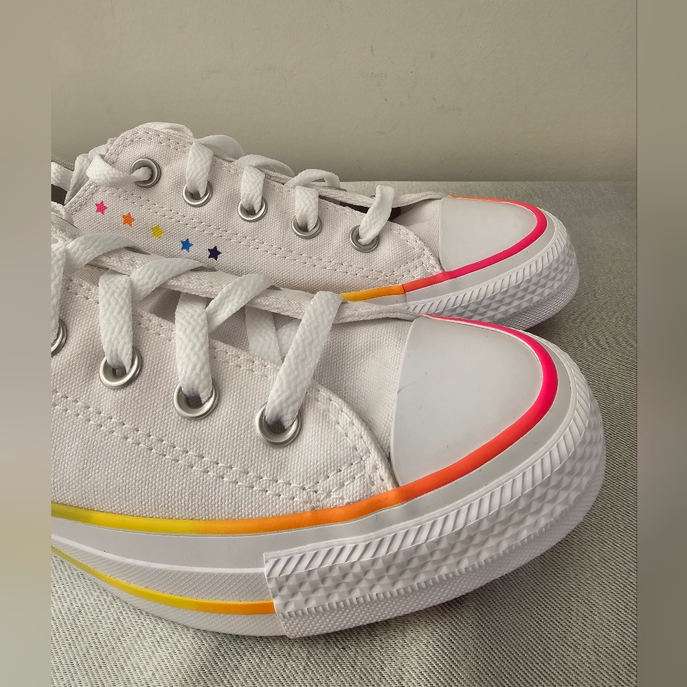 NWOB  CONVERSE White Low Love Pride Sneakers, Shoes - Picture 2 of 9